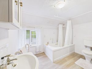 Bathroom- click for photo gallery